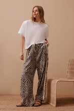 Load image into Gallery viewer, Relaxed Drawstring Pant