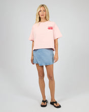 Load image into Gallery viewer, Market Relaxed Crop Tee Pale Pink