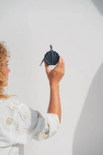 Load image into Gallery viewer, Koa Purse - Textured Black