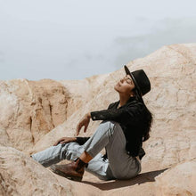 Load image into Gallery viewer, Calloway Black