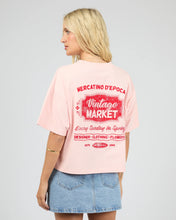 Load image into Gallery viewer, Market Relaxed Crop Tee Pale Pink
