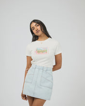 Load image into Gallery viewer, Via Santo Baby Tee Vintage White
