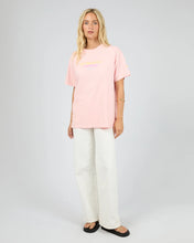 Load image into Gallery viewer, Vacation Relaxed Tee - Pnk
