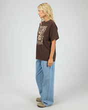 Load image into Gallery viewer, Prairie Relaxed Tee - Brown
