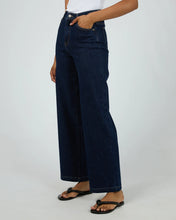 Load image into Gallery viewer, Jacqui Wide Leg Jean - Indigo
