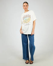 Load image into Gallery viewer, Rocky Mountains relaxed Tee - V White
