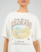 Load image into Gallery viewer, Rocky Mountains relaxed Tee - V White
