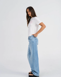 Dina Tee