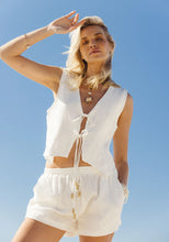 Load image into Gallery viewer, Dreamtime Shorts - White
