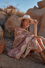 Load image into Gallery viewer, Woven Throw - Blush
